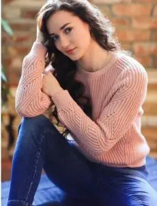 Elite escort service in Gondal for home and hotel visits